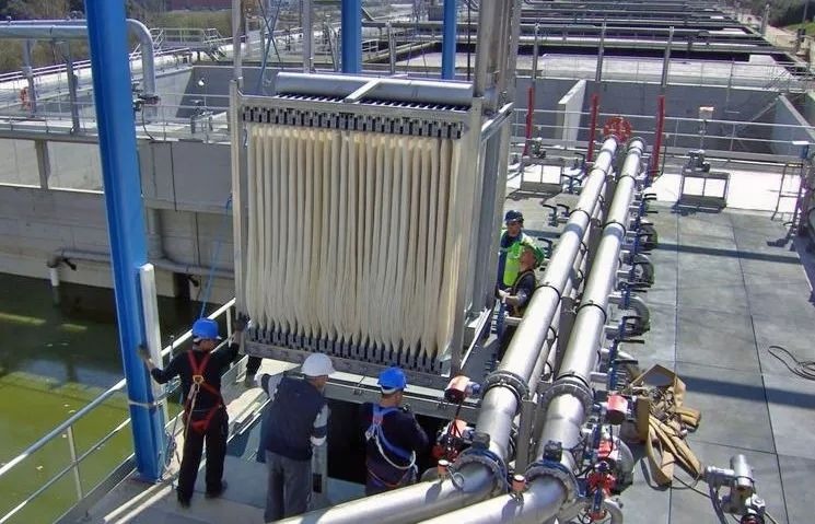 Môi trường Sài Gòn SGE là đơn vị phân phối và triển khai lắp đặt màng MBR công suất nhỏ